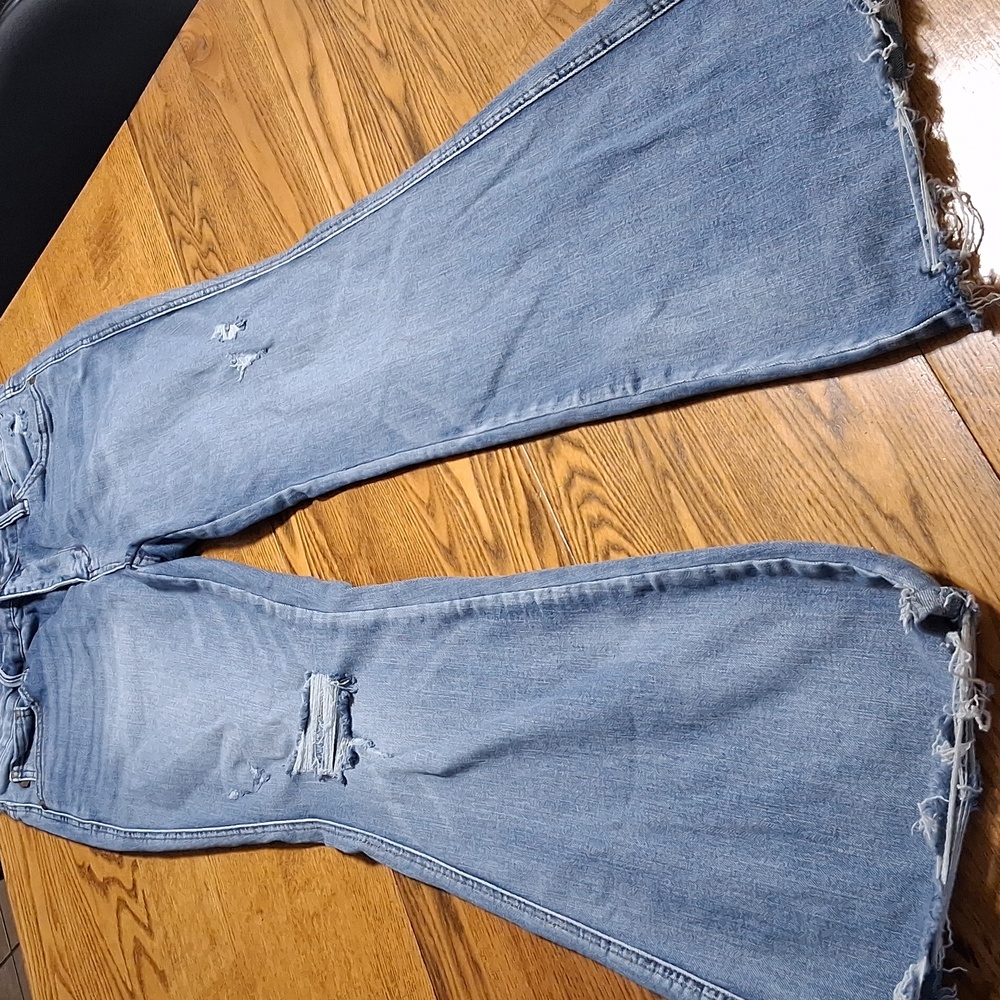 SOLD SOLD Jeans Womens 15 / 32 BOOTCUT ?  BOOT CUT ? Denim Preowned Flare ? Used